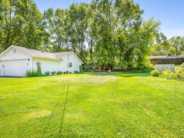 210 Pacific, DAVIS JUNCTION, Illinois 61020, 3 Bedrooms Bedrooms, ,2 BathroomsBathrooms,House,For Sale,Pacific,202604138