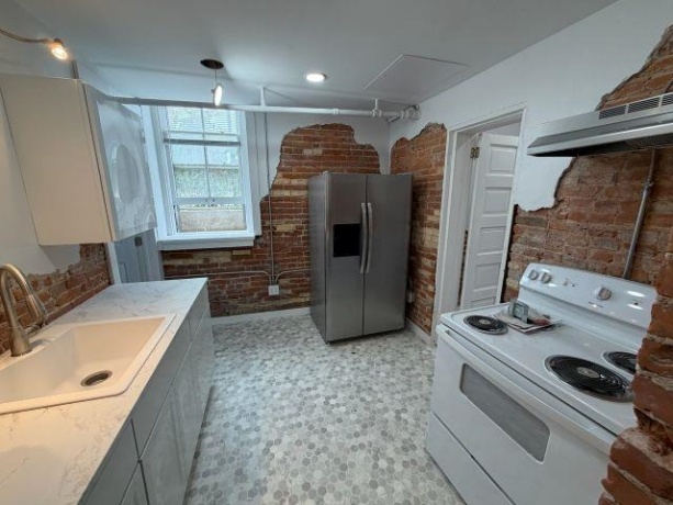 129 2nd, ROCKFORD, Illinois 61107, ,5+ Units,For Sale,2nd,202604149