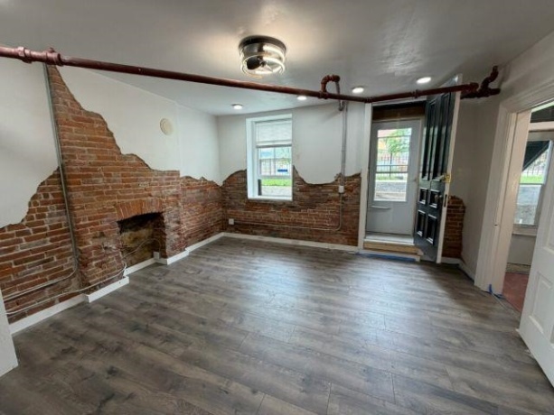 129 2nd, ROCKFORD, Illinois 61107, ,5+ Units,For Sale,2nd,202604149