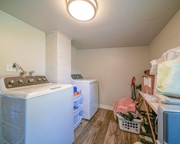 1009 4th, OREGON, Illinois 61061, 2 Bedrooms Bedrooms, ,1 BathroomBathrooms,House,For Sale,4th,202604141