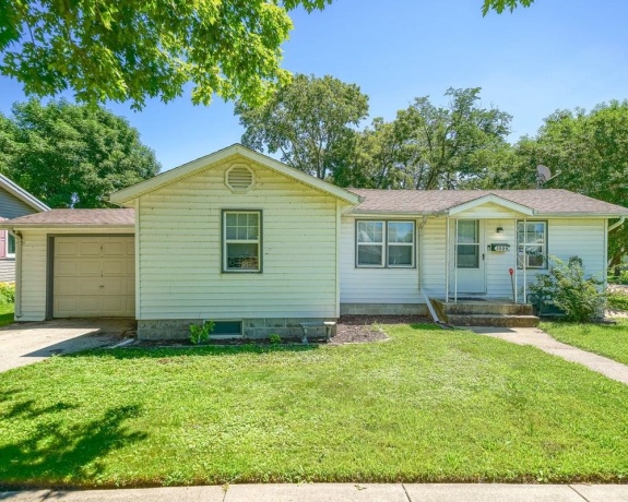 1009 4th, OREGON, Illinois 61061, 2 Bedrooms Bedrooms, ,1 BathroomBathrooms,House,For Sale,4th,202604141