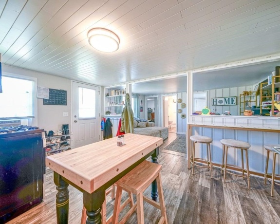 1009 4th, OREGON, Illinois 61061, 2 Bedrooms Bedrooms, ,1 BathroomBathrooms,House,For Sale,4th,202604141