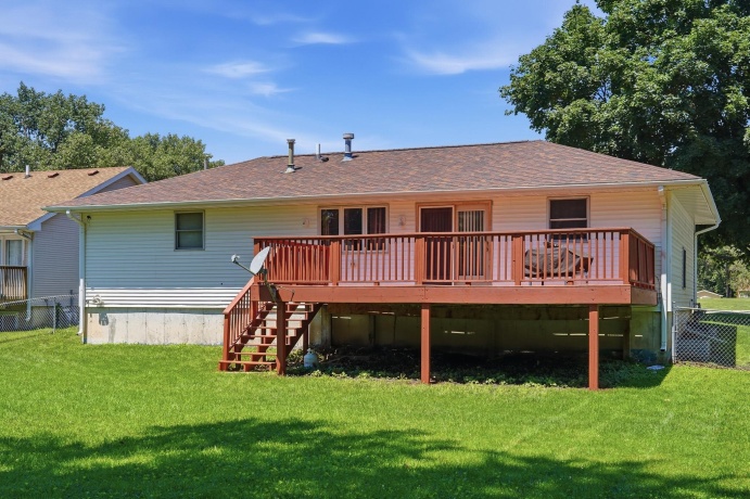 2004 4th, DIXON, Illinois 61021, 5 Bedrooms Bedrooms, ,2 BathroomsBathrooms,House,For Sale,4th,202604146