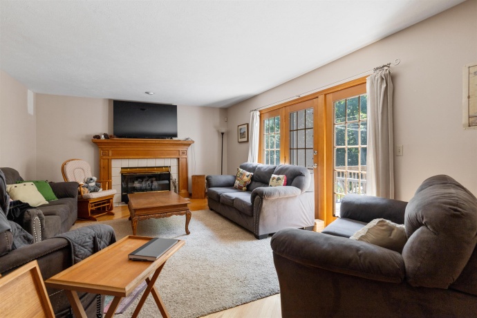 10959 Hamborg, ROSCOE, Illinois 61073, 5 Bedrooms Bedrooms, ,3 BathroomsBathrooms,House,For Sale,Hamborg,202604147