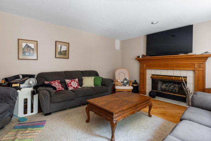 10959 Hamborg, ROSCOE, Illinois 61073, 5 Bedrooms Bedrooms, ,3 BathroomsBathrooms,House,For Sale,Hamborg,202604147