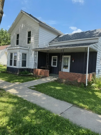 208 2nd, LEAF RIVER, Illinois 61047, 4 Bedrooms Bedrooms, ,1 BathroomBathrooms,House,For Sale,2nd,202604148
