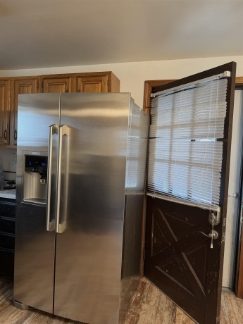 208 2nd, LEAF RIVER, Illinois 61047, 4 Bedrooms Bedrooms, ,1 BathroomBathrooms,House,For Sale,2nd,202604148