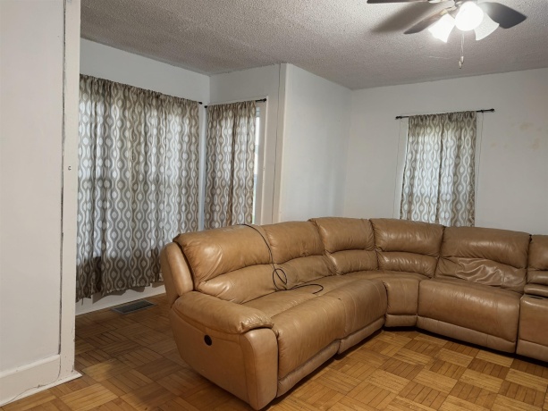 208 2nd, LEAF RIVER, Illinois 61047, 4 Bedrooms Bedrooms, ,1 BathroomBathrooms,House,For Sale,2nd,202604148