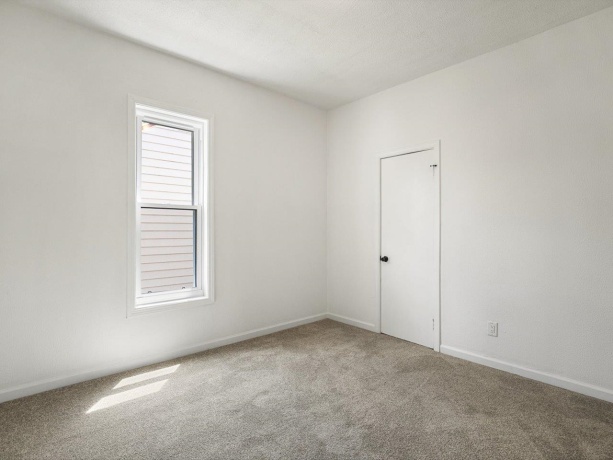 2104 4th, ROCKFORD, Illinois 61104, ,2 Units,For Sale,4th,202604150