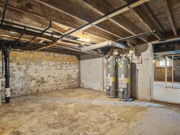 2104 4th, ROCKFORD, Illinois 61104, ,2 Units,For Sale,4th,202604150