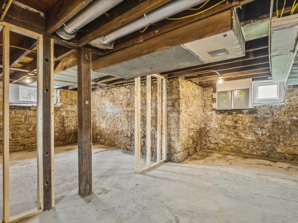 2104 4th, ROCKFORD, Illinois 61104, ,2 Units,For Sale,4th,202604150