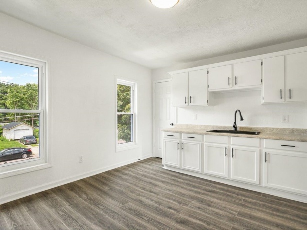 2104 4th, ROCKFORD, Illinois 61104, ,2 Units,For Sale,4th,202604150