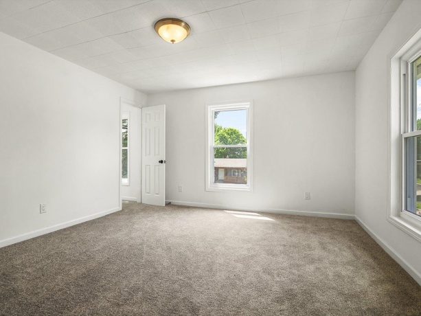 2104 4th, ROCKFORD, Illinois 61104, ,2 Units,For Sale,4th,202604150