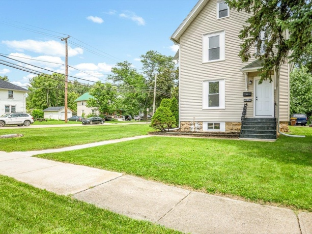 2104 4th, ROCKFORD, Illinois 61104, ,2 Units,For Sale,4th,202604150