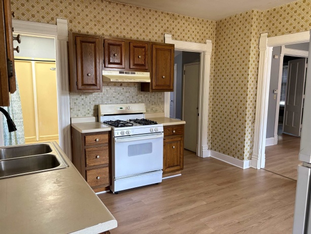 1420 Magnolia, ROCKFORD, Illinois 61104, ,2 Units,For Sale,Magnolia,202604151