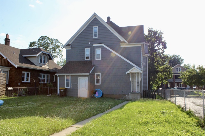 1420 Magnolia, ROCKFORD, Illinois 61104, ,2 Units,For Sale,Magnolia,202604151
