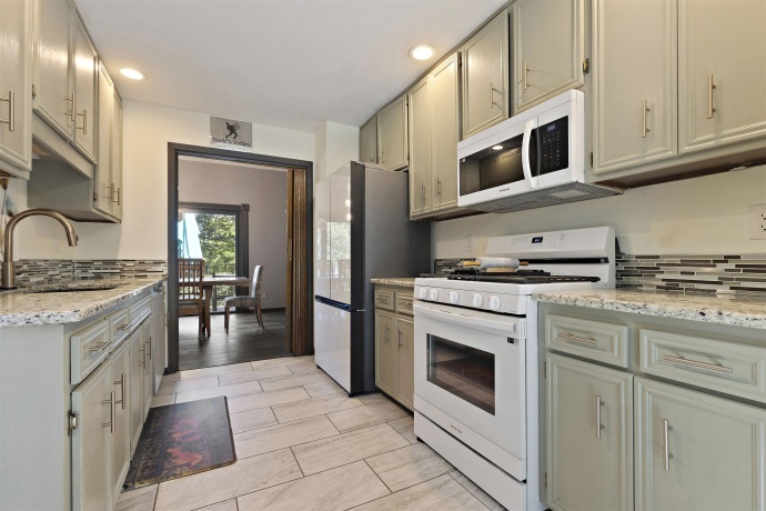 5952 Allerton, ROCKFORD, Illinois 61114, 3 Bedrooms Bedrooms, ,3 BathroomsBathrooms,Condominium,For Sale,Allerton,202603868