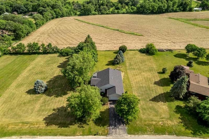 186 LAKE SUMMERSET, DAVIS, Illinois 61019, 4 Bedrooms Bedrooms, ,2 BathroomsBathrooms,House,For Sale,LAKE SUMMERSET,202603397