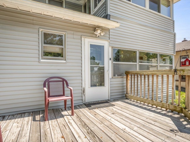 332 London, ROCKFORD, Illinois 61107, 3 Bedrooms Bedrooms, ,2 BathroomsBathrooms,House,For Sale,London,202604152