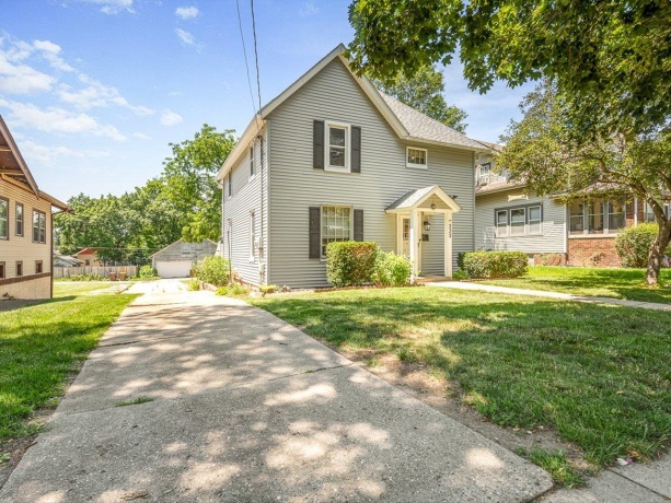 332 London, ROCKFORD, Illinois 61107, 3 Bedrooms Bedrooms, ,2 BathroomsBathrooms,House,For Sale,London,202604152