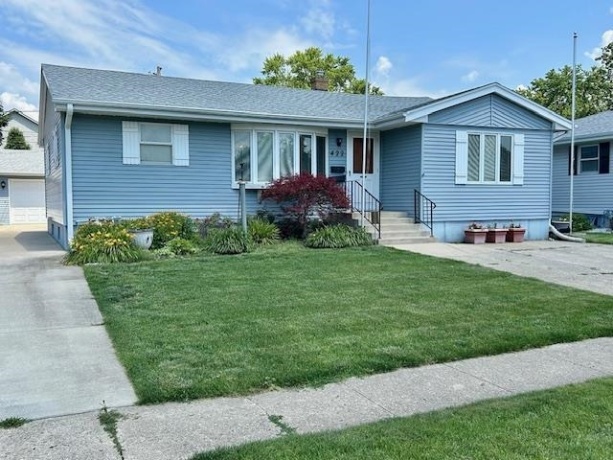 422 8th, BELVIDERE, Illinois 61008, 3 Bedrooms Bedrooms, ,1 BathroomBathrooms,House,For Sale,8th,202604153