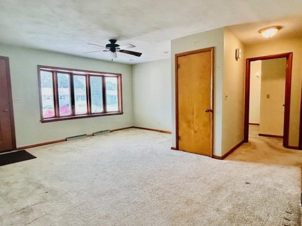 422 8th, BELVIDERE, Illinois 61008, 3 Bedrooms Bedrooms, ,1 BathroomBathrooms,House,For Sale,8th,202604153