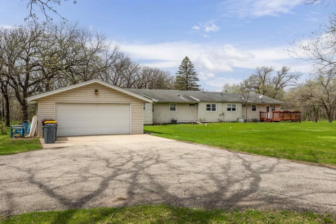 1712 Manchester, SOUTH BELOIT, Illinois 61080, ,3 - 4 Units,For Sale,Manchester,202602080
