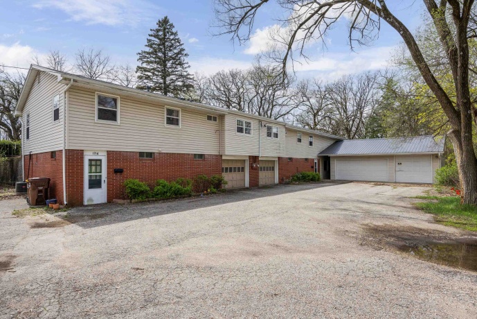 1712 Manchester, SOUTH BELOIT, Illinois 61080, ,3 - 4 Units,For Sale,Manchester,202602080