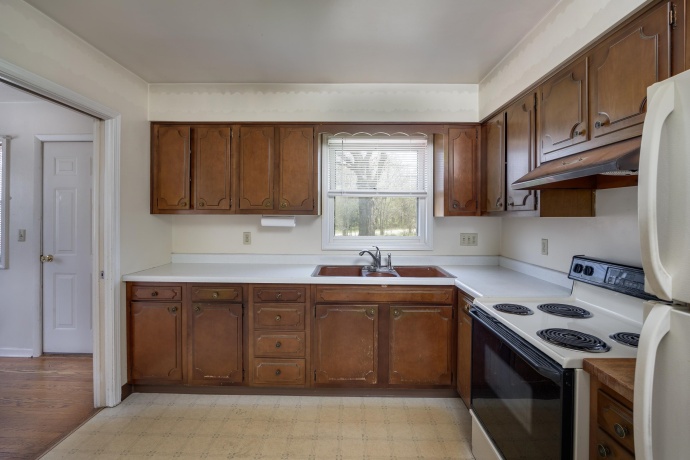1712 Manchester, SOUTH BELOIT, Illinois 61080, ,3 - 4 Units,For Sale,Manchester,202602080