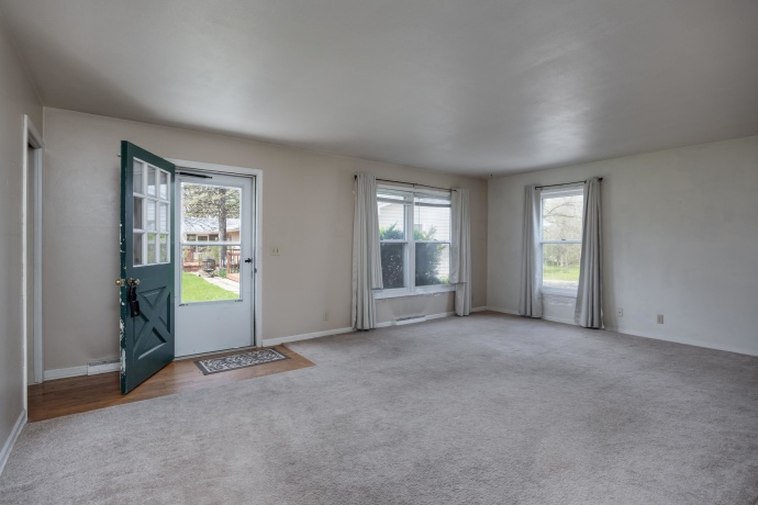 1712 Manchester, SOUTH BELOIT, Illinois 61080, ,3 - 4 Units,For Sale,Manchester,202602080