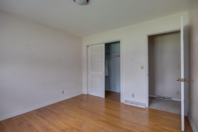 1712 Manchester, SOUTH BELOIT, Illinois 61080, ,3 - 4 Units,For Sale,Manchester,202602080