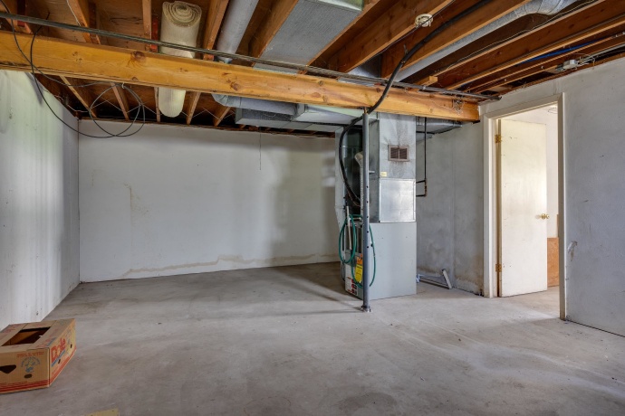 1712 Manchester, SOUTH BELOIT, Illinois 61080, ,3 - 4 Units,For Sale,Manchester,202602080