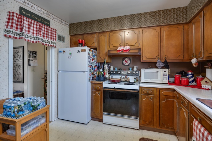 1712 Manchester, SOUTH BELOIT, Illinois 61080, ,3 - 4 Units,For Sale,Manchester,202602080