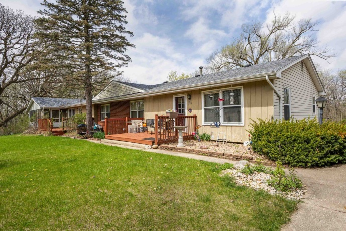 1712 Manchester, SOUTH BELOIT, Illinois 61080, ,3 - 4 Units,For Sale,Manchester,202602080