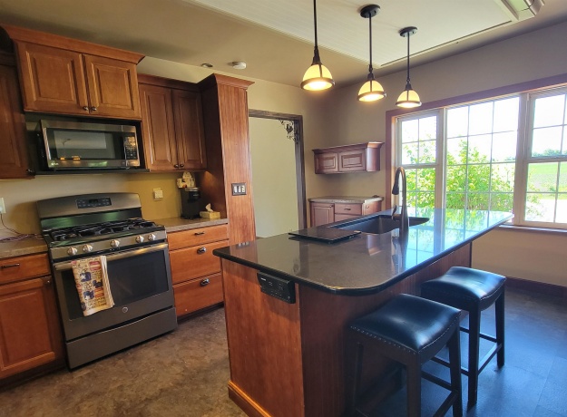 10124 US Rt 20, GARDEN PRAIRIE, Illinois 61038, 4 Bedrooms Bedrooms, ,3 BathroomsBathrooms,House,For Sale,US Rt 20,202603964