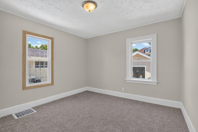 1119 Montague, ROCKFORD, Illinois 61102, 4 Bedrooms Bedrooms, ,1 BathroomBathrooms,House,For Sale,Montague,202604156