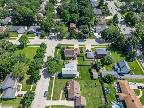 1300 Wolff Aven, ELGIN, Illinois 60123, 4 Bedrooms Bedrooms, ,2 BathroomsBathrooms,House,For Sale,Wolff Aven,202604157
