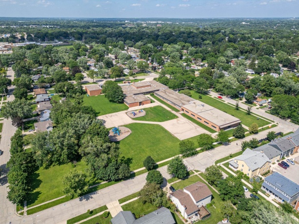 1300 Wolff Aven, ELGIN, Illinois 60123, 4 Bedrooms Bedrooms, ,2 BathroomsBathrooms,House,For Sale,Wolff Aven,202604157