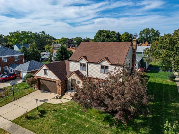1300 Wolff Aven, ELGIN, Illinois 60123, 4 Bedrooms Bedrooms, ,2 BathroomsBathrooms,House,For Sale,Wolff Aven,202604157