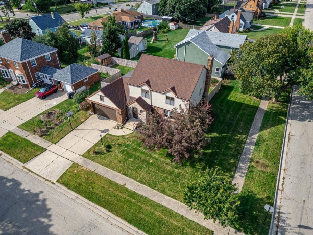 1300 Wolff Aven, ELGIN, Illinois 60123, 4 Bedrooms Bedrooms, ,2 BathroomsBathrooms,House,For Sale,Wolff Aven,202604157