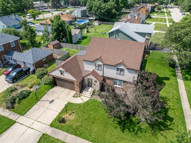 1300 Wolff Aven, ELGIN, Illinois 60123, 4 Bedrooms Bedrooms, ,2 BathroomsBathrooms,House,For Sale,Wolff Aven,202604157