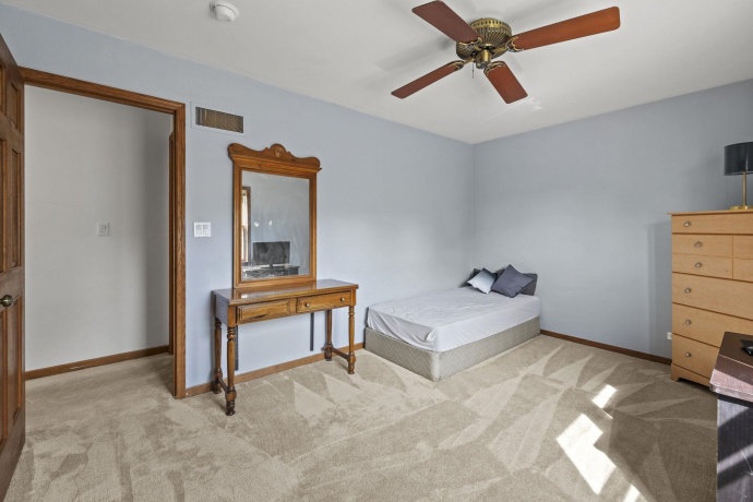 1300 Wolff Aven, ELGIN, Illinois 60123, 4 Bedrooms Bedrooms, ,2 BathroomsBathrooms,House,For Sale,Wolff Aven,202604157