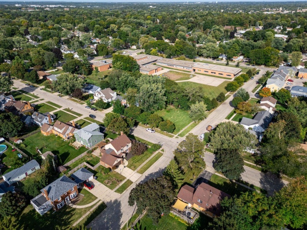 1300 Wolff Aven, ELGIN, Illinois 60123, 4 Bedrooms Bedrooms, ,2 BathroomsBathrooms,House,For Sale,Wolff Aven,202604157