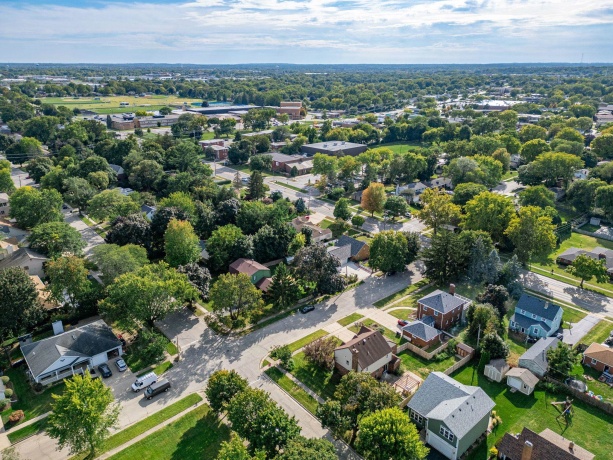 1300 Wolff Aven, ELGIN, Illinois 60123, 4 Bedrooms Bedrooms, ,2 BathroomsBathrooms,House,For Sale,Wolff Aven,202604157