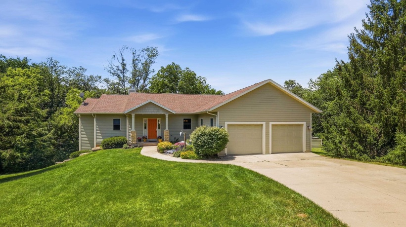 4 Acorn, GALENA, Illinois 61036, 4 Bedrooms Bedrooms, ,3 BathroomsBathrooms,House,For Sale,Acorn,202604158