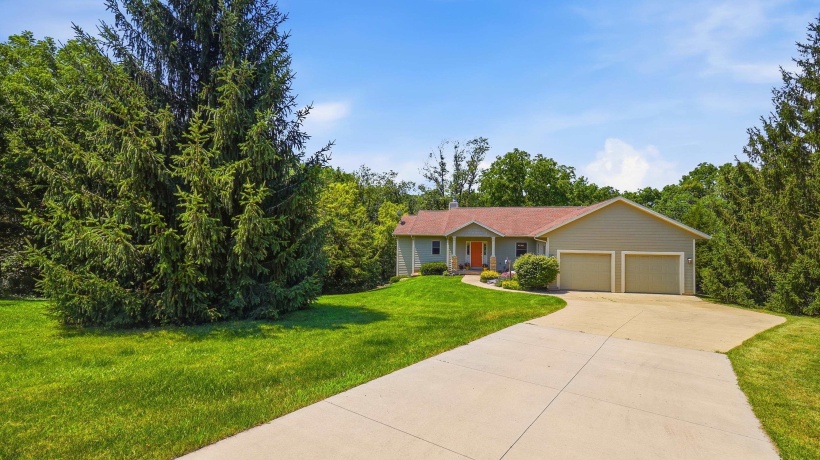 4 Acorn, GALENA, Illinois 61036, 4 Bedrooms Bedrooms, ,3 BathroomsBathrooms,House,For Sale,Acorn,202604158