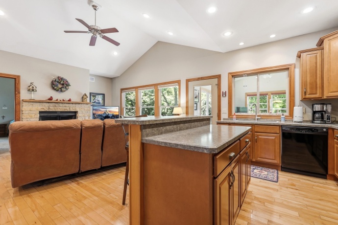 4 Acorn, GALENA, Illinois 61036, 4 Bedrooms Bedrooms, ,3 BathroomsBathrooms,House,For Sale,Acorn,202604158