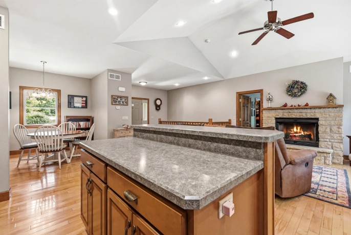 4 Acorn, GALENA, Illinois 61036, 4 Bedrooms Bedrooms, ,3 BathroomsBathrooms,House,For Sale,Acorn,202604158