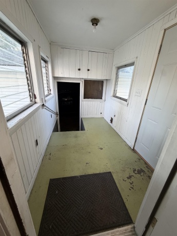 902 Hayes, SOUTH BELOIT, Illinois 61080, 2 Bedrooms Bedrooms, ,1 BathroomBathrooms,House,For Sale,Hayes,202604159