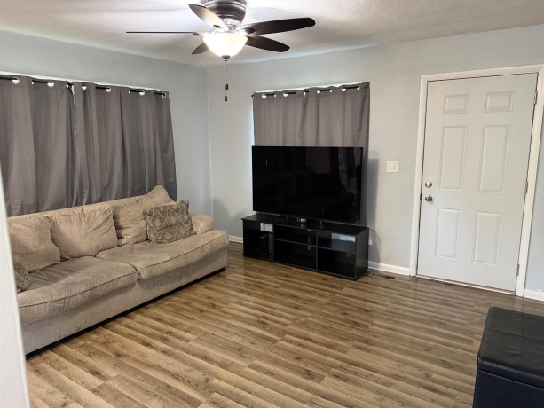902 Hayes, SOUTH BELOIT, Illinois 61080, 2 Bedrooms Bedrooms, ,1 BathroomBathrooms,House,For Sale,Hayes,202604159